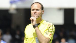 Lee más sobre el artículo Mateu Lahoz: Nada positivo, todo negativo