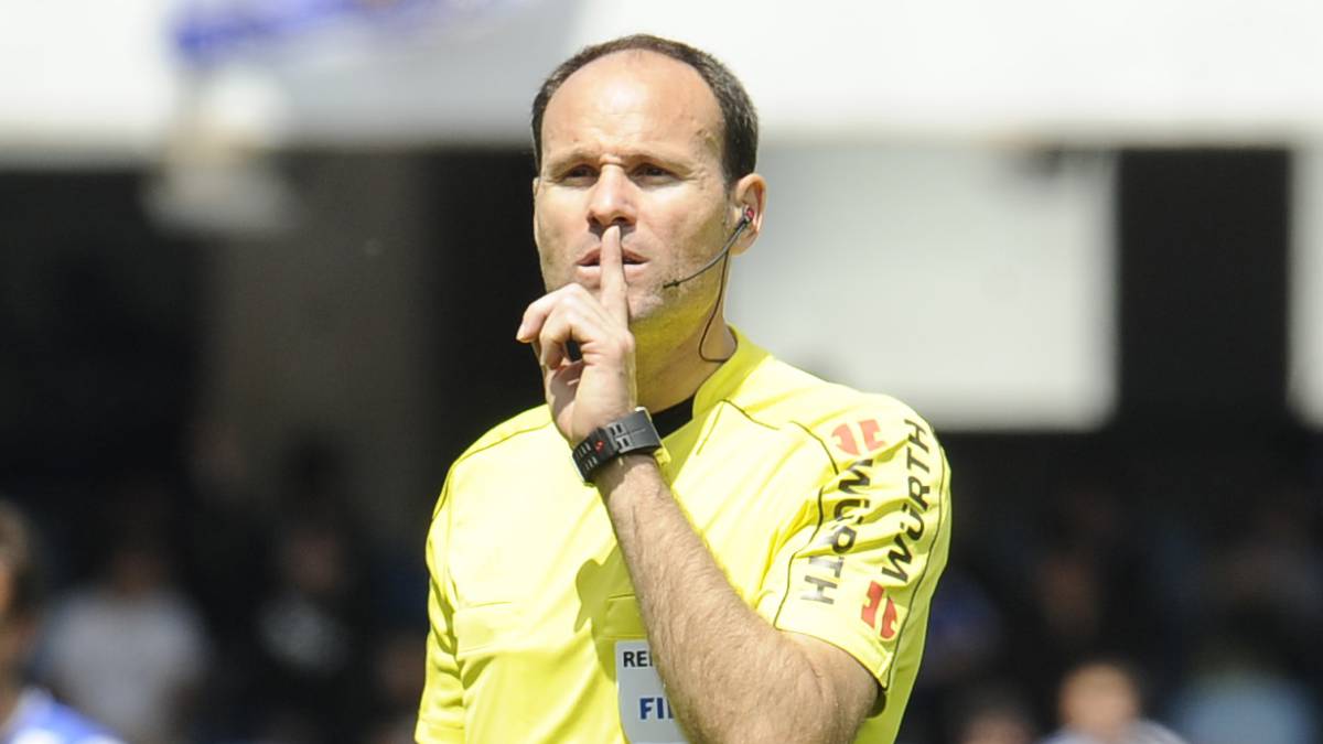 Lee más sobre el artículo Mateu Lahoz: Nada positivo, todo negativo