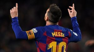 Lee más sobre el artículo Un paraguas llamado Messi