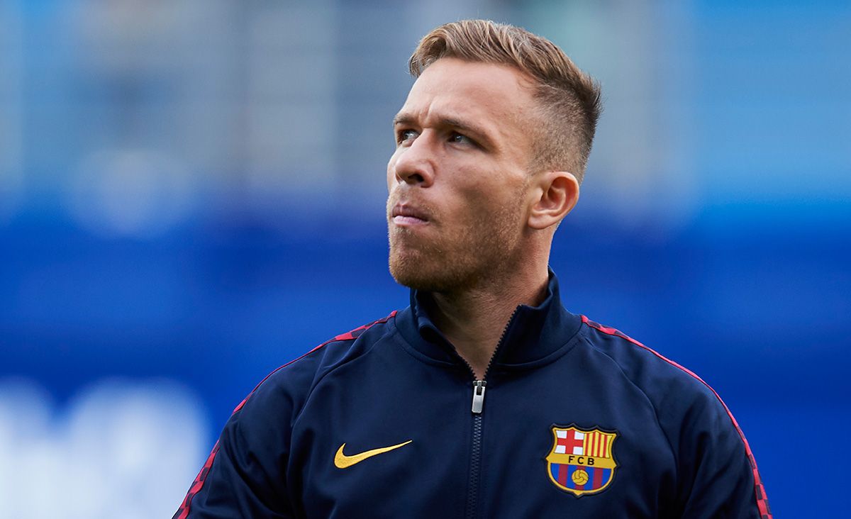 En este momento estás viendo ¡Arthur podría dejar tirado al Barça para lo que resta de temporada!