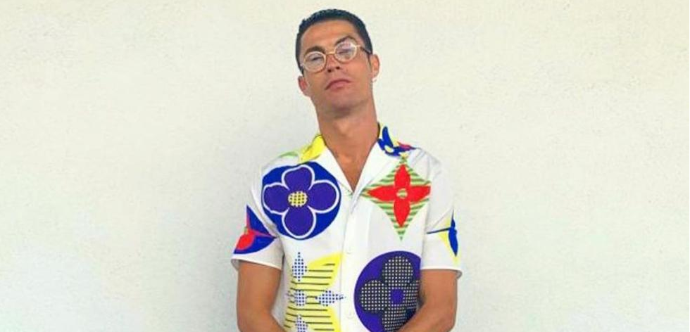 Lee más sobre el artículo ¡El ‘look’ más ridículo de Cristiano Ronaldo!