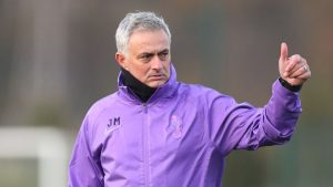 Lee más sobre el artículo Mourinho quiere boicotear a dos objetivos del Barça