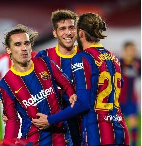 En este momento estás viendo Las notas de la victoria por la mínima del Barça al Athletic.