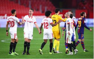 Lee más sobre el artículo El Sevilla vence por 2-0 a un Barça muy pasivo