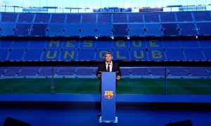 Lee más sobre el artículo ¡Joan Laporta sigue con las renovaciones!