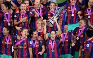 Lee más sobre el artículo Una de las capitanas del femenino anuncia que deja el Barça