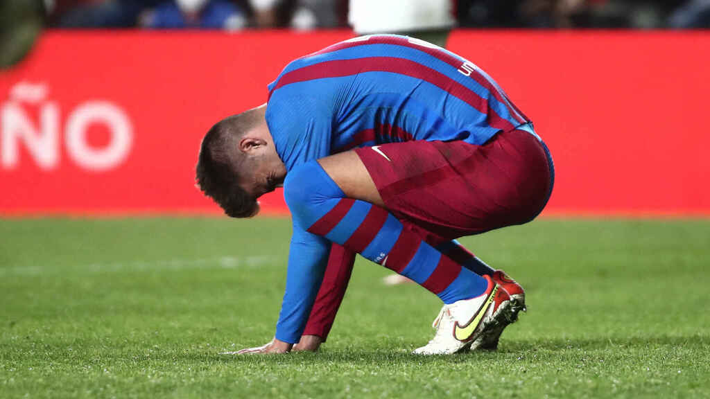 En este momento estás viendo Mensaje a Piqué: «Te quedas a entrenar»