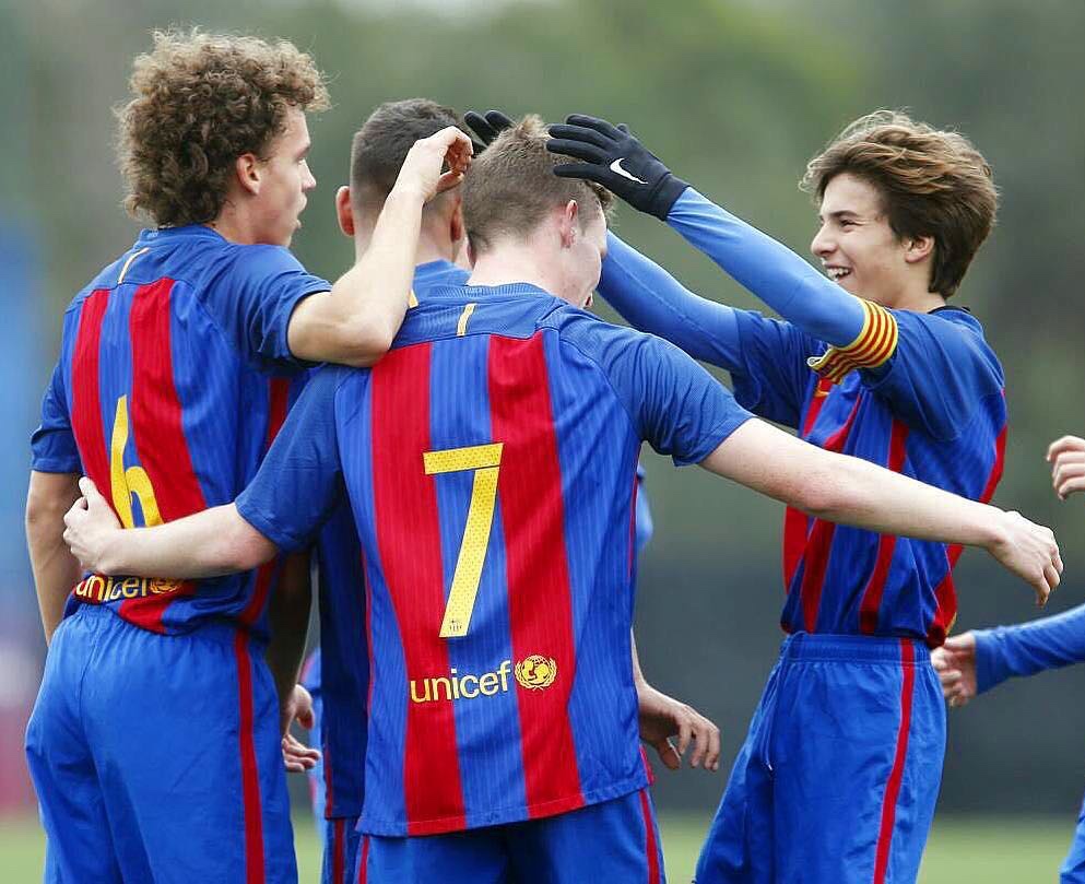Lee más sobre el artículo Un ex canterano del Barcelona se convierte en el defensa que más goles genera de Europa