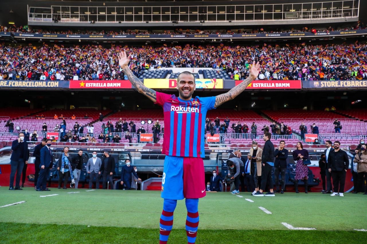 En este momento estás viendo Dani Alves juega con fuego