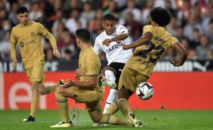 Lee más sobre el artículo Previa FC Barcelona – Valencia CF: Ganar para ponerse a 10