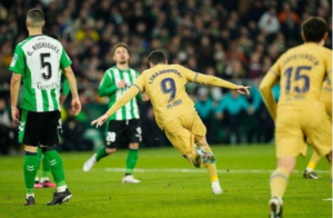 Lee más sobre el artículo Previa Barça – Betis : caer está permitido, pero levantarse es obligatorio 