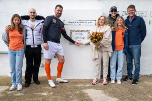 Lee más sobre el artículo Johan Cruyff es eterno: la Fundació Veterans de Sitges organiza un emotivo homenaje en el noveno aniversario de su fallecimiento